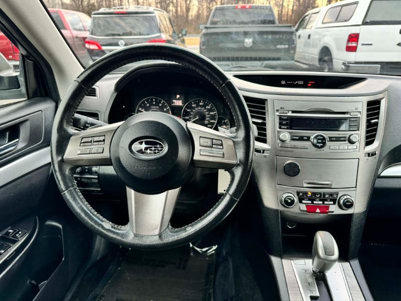 Used 2011 Subaru Legacy 2.5i Premium w/ Popular Equipment Group 2C AWD/4WD image 18