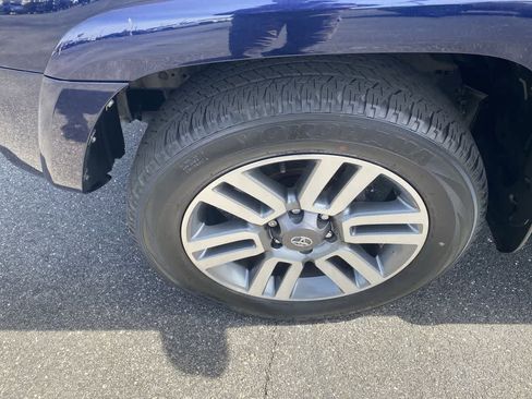 Used 2019 Toyota 4Runner SR5 image 10