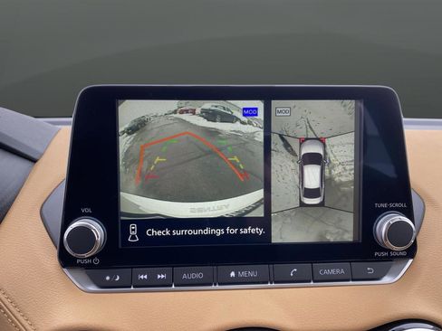 New 2025 Nissan Sentra SV w/ SV Premium Package image 10