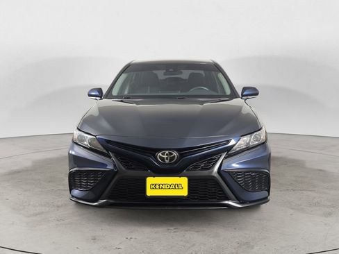 Used 2021 Toyota Camry SE w/ Cold Weather Package AWD/4WD image 8