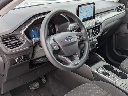 Used 2025 Ford Escape Active image 11