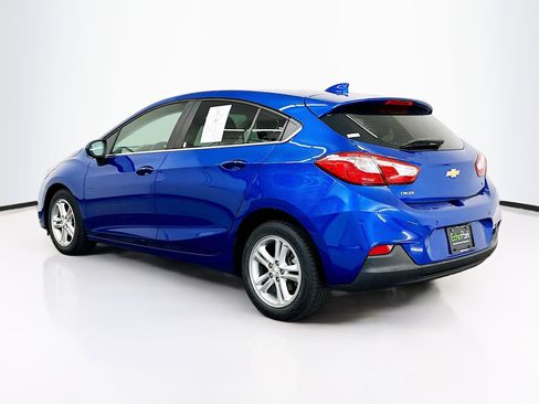 Used 2018 Chevrolet Cruze LT w/ Convenience Package image 5