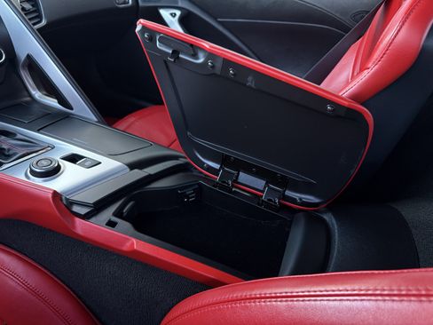 Used 2015 Chevrolet Corvette Stingray Coupe w/ 2LT Preferred Equipment Group image 34