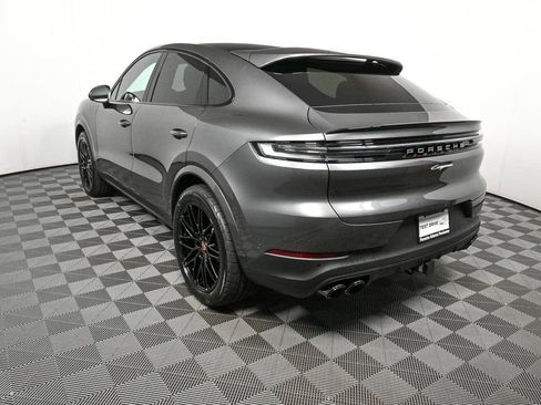 Used 2026 Porsche Cayenne Coupe AWD/4WD image 3