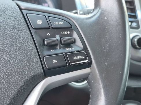 Used 2018 Hyundai Tucson Sport FWD image 17