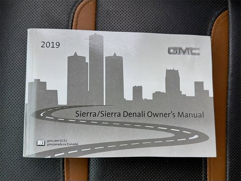 Used 2019 GMC Sierra 1500 AT4 w/ Off Road Performance Package image 43