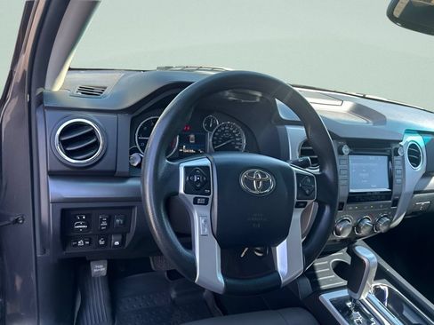 Used 2017 Toyota Tundra SR5 w/ TRD Off Road Package AWD/4WD image 20
