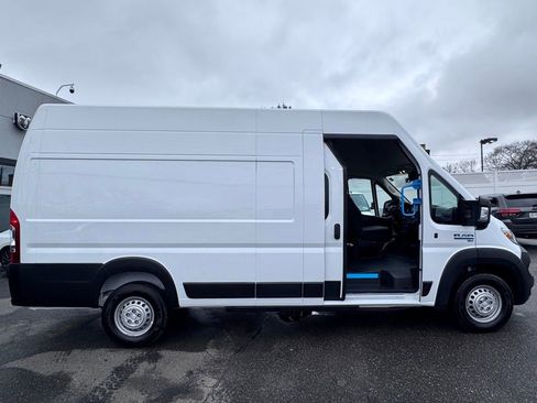 New 2024 RAM ProMaster 3500 image 11