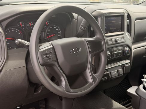 Used 2026 Chevrolet Silverado 1500 Custom Trail Boss AWD/4WD image 17