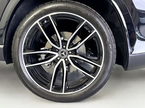 New 2025 Mercedes-Benz GLS 580 4MATIC image 30