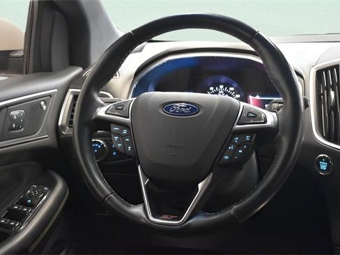 Used 2019 Ford Edge ST w/ Equipment Group 401A image 18