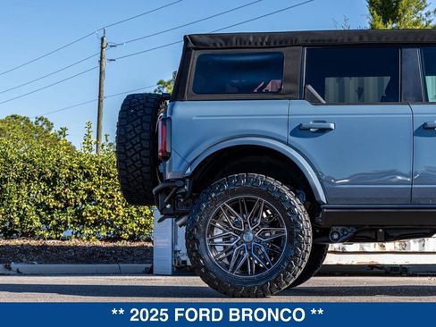New 2025 Ford Bronco Badlands AWD/4WD image 39