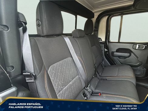 Used 2025 Jeep Gladiator Mojave w/ Safety Group AWD/4WD image 29