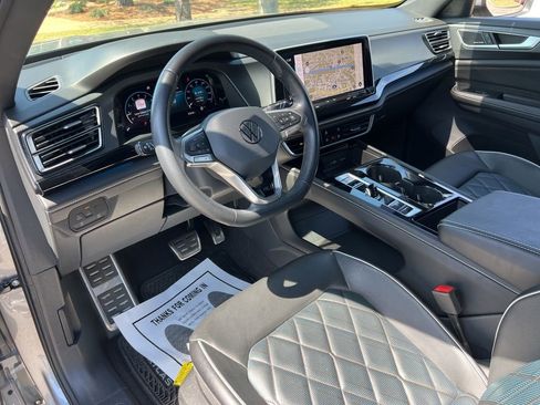 Used 2024 Volkswagen Atlas Cross Sport SEL Premium R-Line image 14