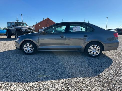 Used 2011 Volkswagen Jetta SE image 6