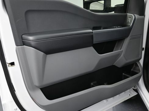 Used 2024 Ford F350 XLT w/ 360-Degree Camera Package image 11