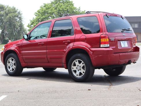 Used 2005 Ford Escape Limited AWD/4WD image 7
