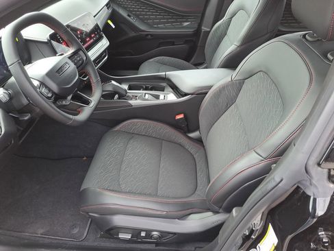 New 2026 Dodge Charger R/T w/ Driver Convenience Group AWD/4WD image 17