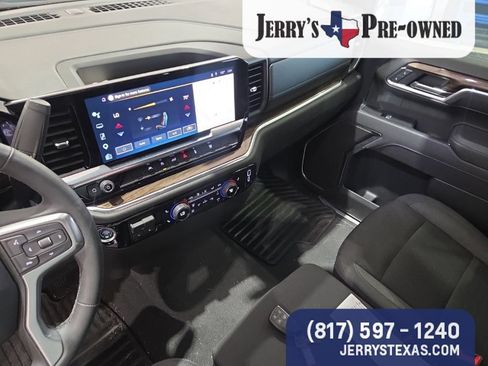 Used 2025 Chevrolet Silverado 1500 LT RWD image 11