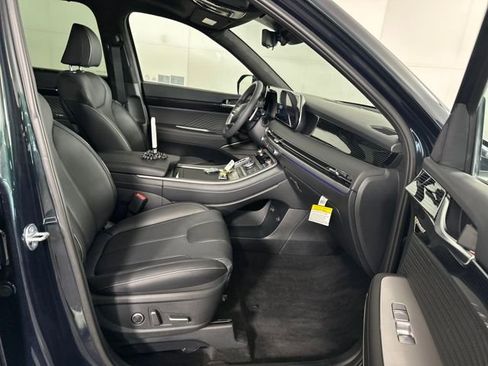 Used 2025 Hyundai Palisade Calligraphy image 29