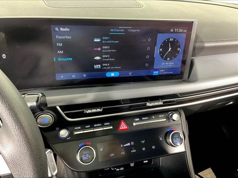 Used 2025 Hyundai Sonata SEL FWD image 37