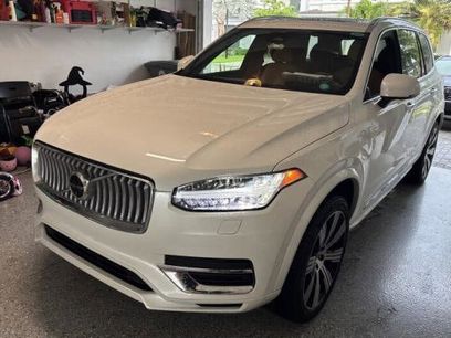 Certified 2025 Volvo XC90 T8 Ultra w/ Protection Package Premier