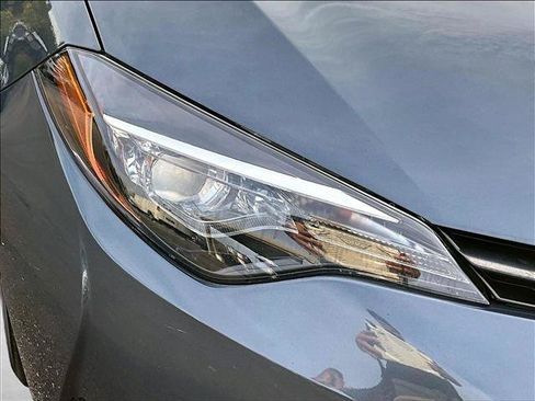 Used 2019 Toyota Corolla L FWD image 28