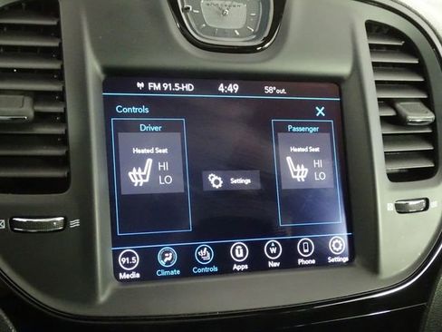 Used 2023 Chrysler 300 S image 34