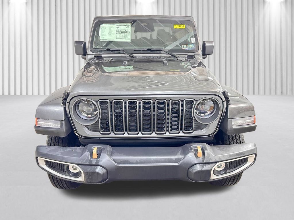New 2026 Jeep Gladiator Sport AWD/4WD image 11