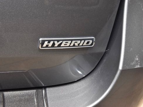 Used 2023 Ford Explorer Platinum w/ Technology Package RWD image 42