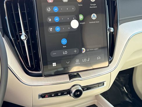 New 2026 Volvo XC60 T8 Ultra w/ Protection Package Premier image 27