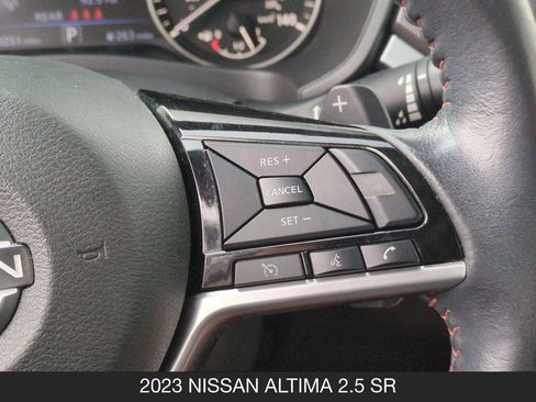 Used 2023 Nissan Altima 2.5 SR FWD image 18