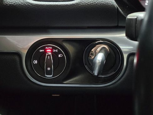 Used 2017 Porsche 718 Cayman S image 19