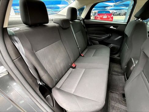 Used 2017 Ford Focus SE image 20