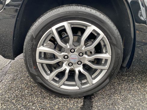 Used 2022 GMC Terrain Denali w/ LPO, Floor Liner Package image 11