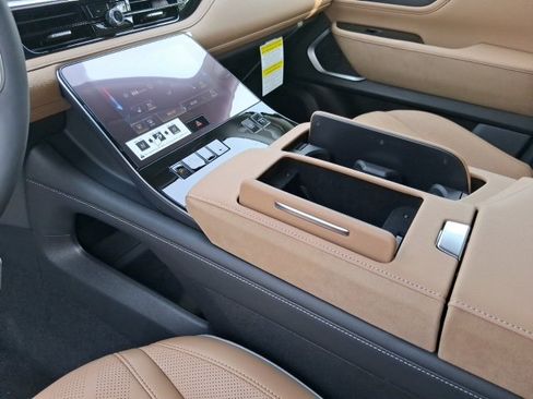 New 2026 INFINITI QX80 Luxe w/ Cargo Package image 17