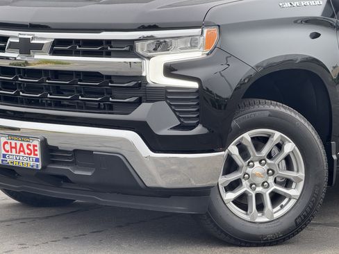 New 2026 Chevrolet Silverado 1500 LT image 3