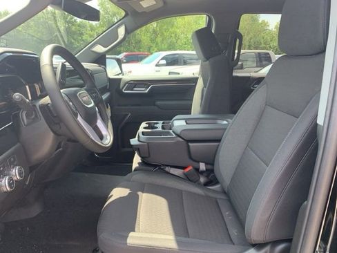 New 2026 GMC Sierra 1500 Elevation image 12