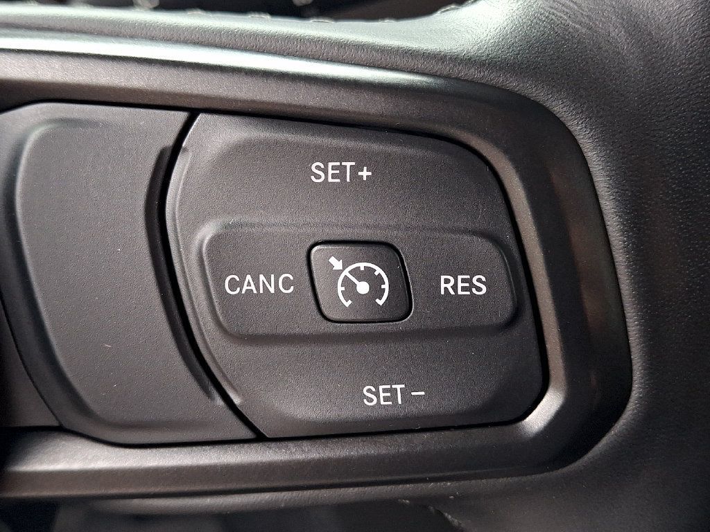 Used 2022 Jeep Wrangler Unlimited Sport AWD/4WD image 23