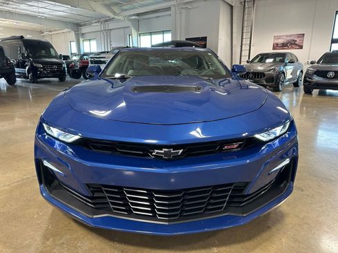Used 2021 Chevrolet Camaro SS image 2