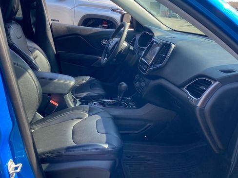 Used 2022 Jeep Cherokee Limited w/ Mopar Interior Package image 15