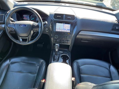 Used 2019 Ford Explorer XLT w/ Equipment Group 202A image 23