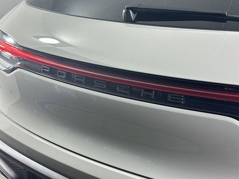 New 2026 Porsche Macan Turbo AWD/4WD image 34
