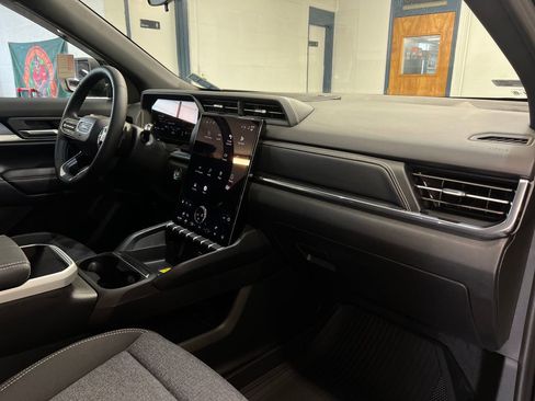 Used 2026 GMC Terrain Elevation w/ LPO, Floor Liner Package AWD/4WD image 35