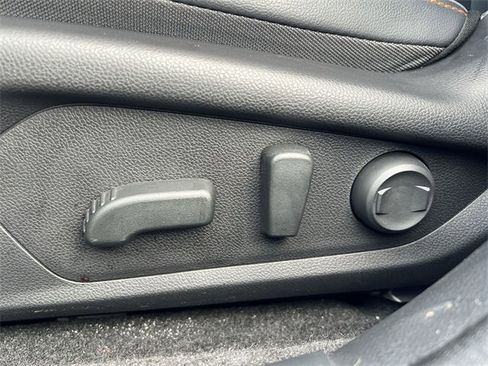 Certified 2024 Subaru Crosstrek 2.5i Limited w/ Crosstrek Mirror Package image 27