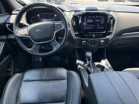 Used 2023 Chevrolet Traverse RS w/ LPO, Floor Liner Package FWD image 14