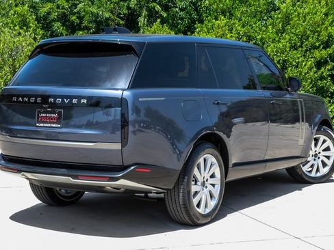 New 2026 Land Rover Range Rover Long Wheelbase SE AWD/4WD image 11