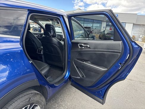 Used 2023 Kia Sportage EX image 21