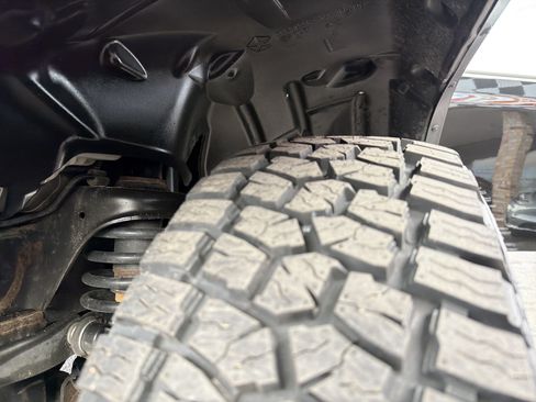 Used 2018 Jeep Wrangler Unlimited Sport S AWD/4WD image 25