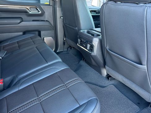 Used 2024 Chevrolet Silverado 1500 High Country w/ Technology Package image 18